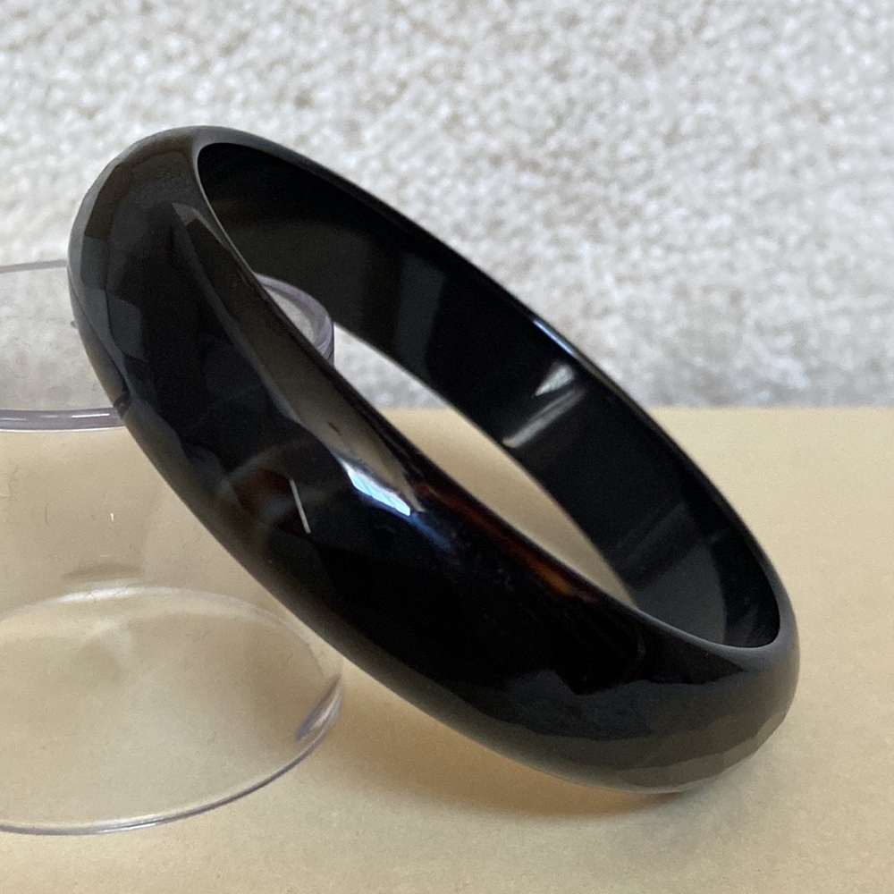 black jade bangle - Picture 2 of 10